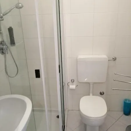 Apartment Per Vacanze Gaia *